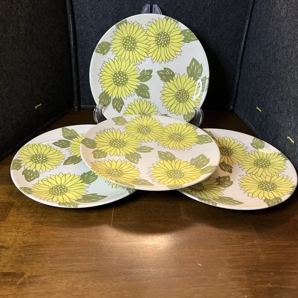 Vintage Royal China Sunflower Pattern Set Of 4 Dinner Plates 10 1/4‎ In